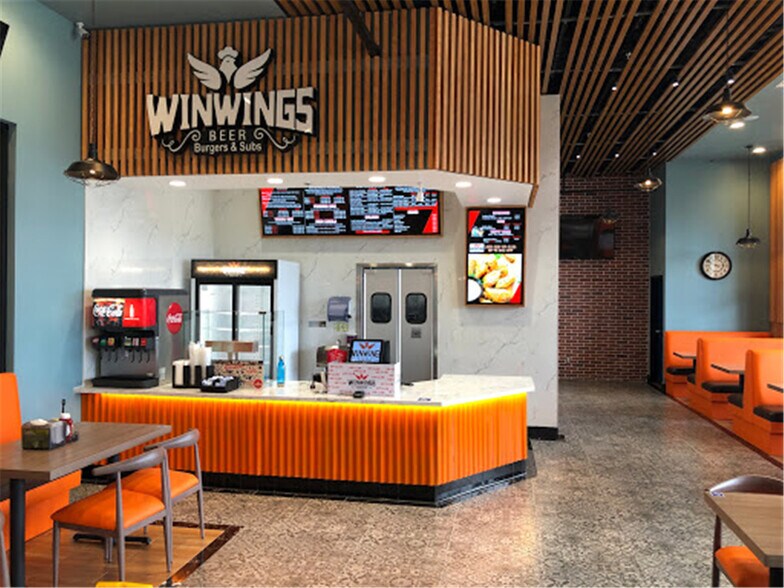 More Photos Of 5060 Montclair Plaza Ln, Montclair General Retail For Lease