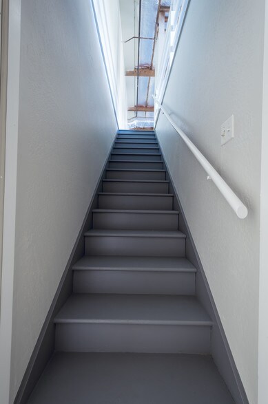 More Photos Of 901 Shasta St, Redwood City Warehouse For Lease