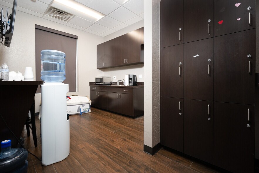 More Photos Of 2804 SW 134th St, Oklahoma City Medical For Sale