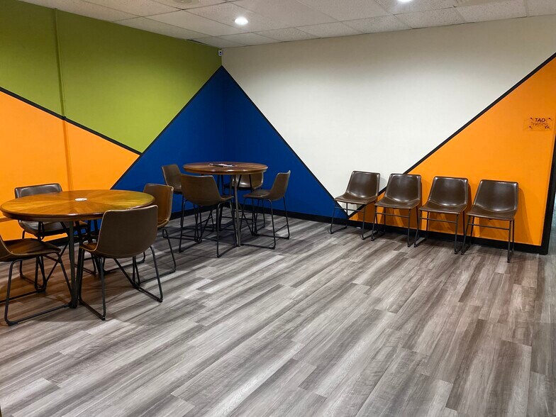 More Photos Of 20 E Church St, Martinsville Office For Lease