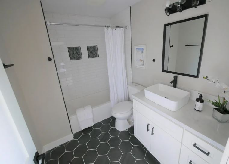 More Photos Of 5548 Riley St, San Diego Apartments For Sale