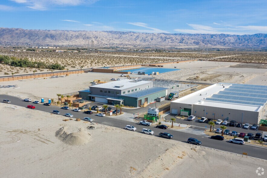 More Photos Of 18194 Blue Dream Crossing, Desert Hot Springs Manufacturing For Sale