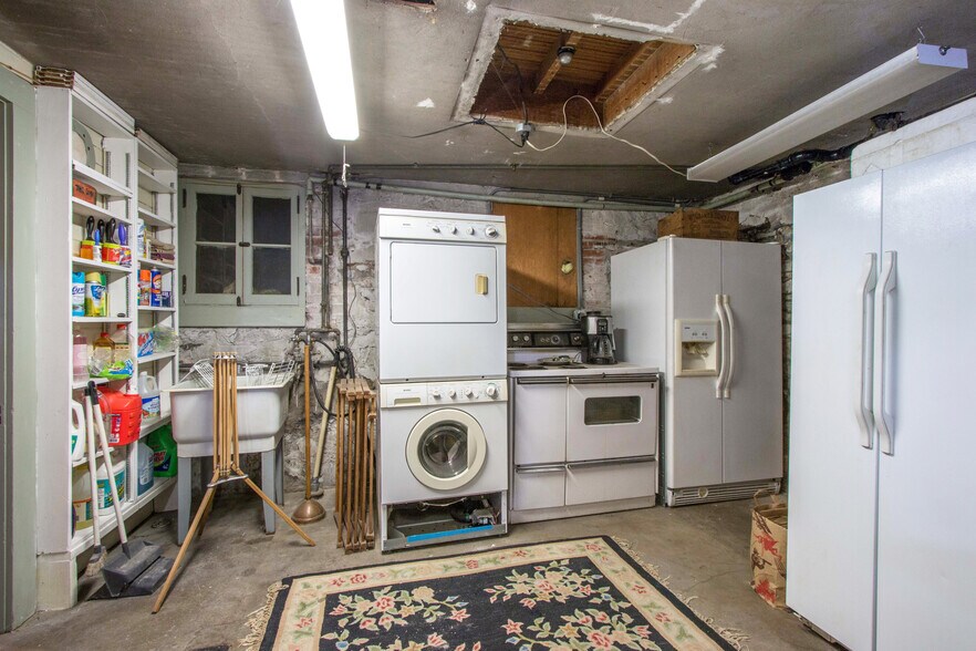 More Photos Of 608 W 6th St, The Dalles Specialty For Sale