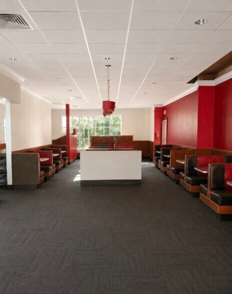 More Photos Of 553 Hawkins Ave, Ronkonkoma Restaurant For Sale