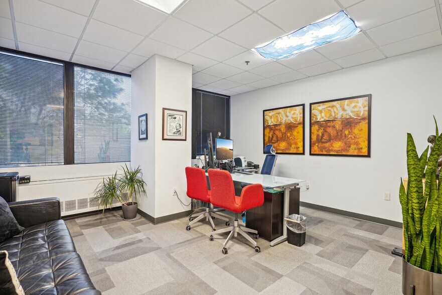 More Photos Of 8607-8609 2nd Ave, Silver Spring Medical For Sale
