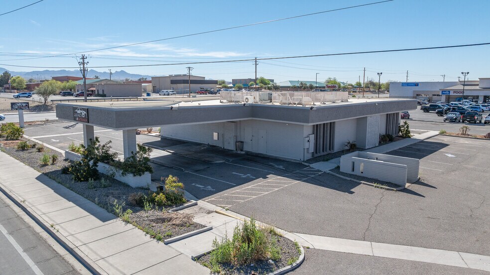 More Photos Of 1755 E Lakeside Dr, Bullhead City Bank For Sale