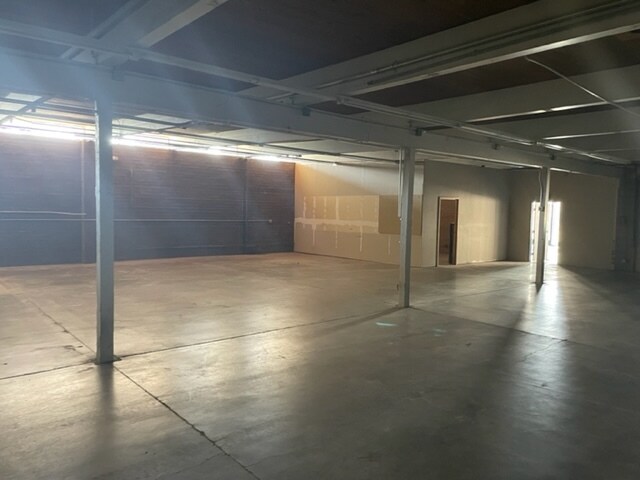 More Photos Of 1120 S Spring St, Klamath Falls Warehouse For Sale
