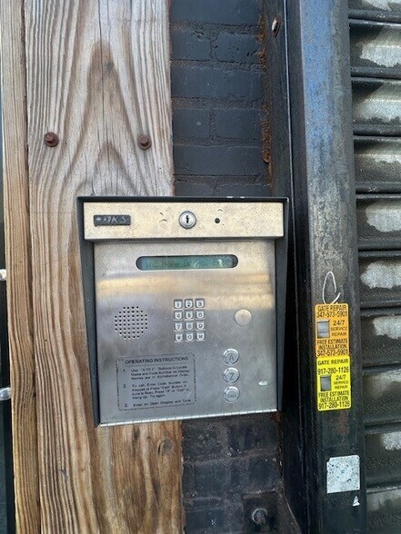 More Photos Of 175 Walnut Ave, Bronx Warehouse For Lease