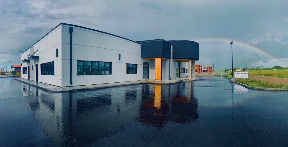 More Photos Of 36 Mckenzie Cres, Red Deer County Medical For Lease