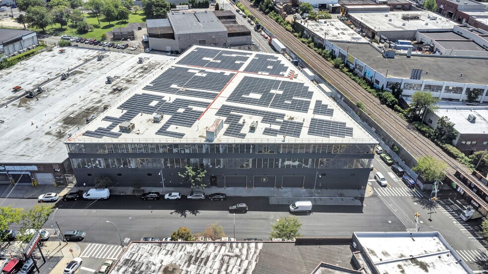 More Photos Of 58-30 Grand Ave, Maspeth Warehouse For Lease
