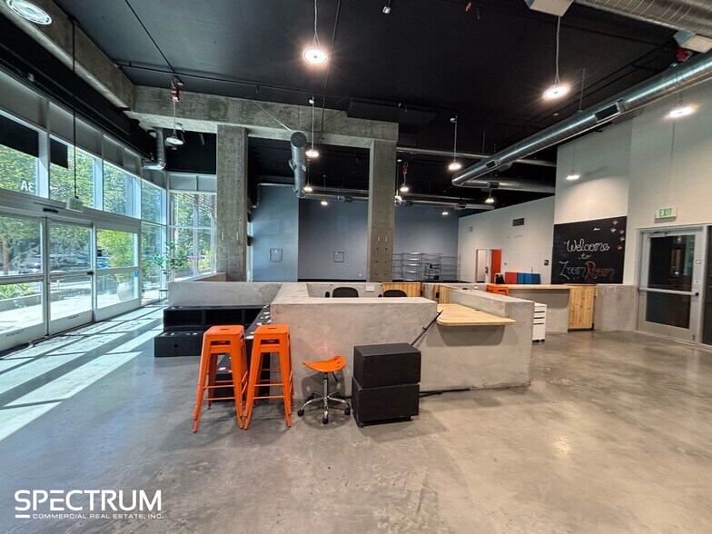 More Photos Of 6200 Variel Ave, Woodland Hills Apartments For Lease