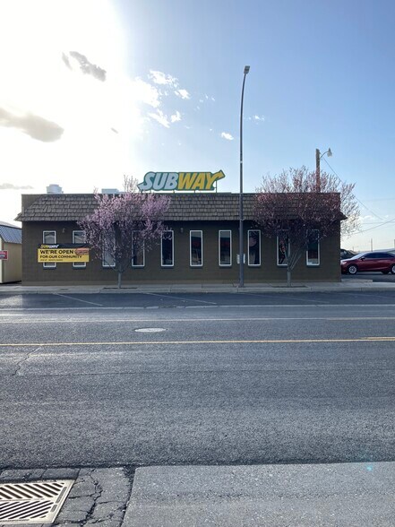 More Photos Of 641 S Columbia Ave, Connell Bowling Alley For Sale