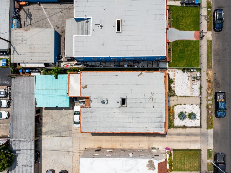 More Photos Of 3110 Raymond Ave, Los Angeles Apartments For Sale