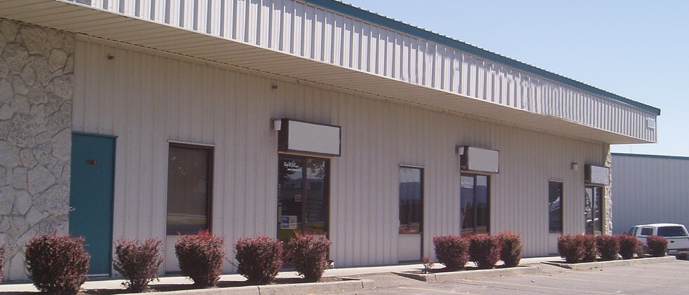 Primary Photo Of 3020 N Sullivan Rd, Spokane Valley Flex For Lease