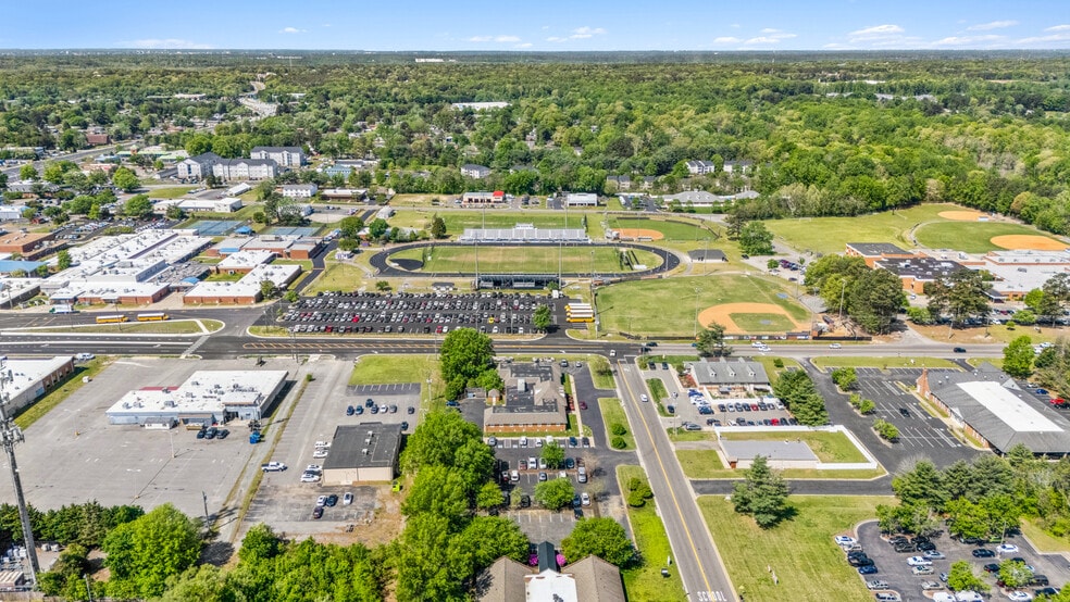 More Photos Of 7041 Lee Park Rd, Mechanicsville Medical For Sale
