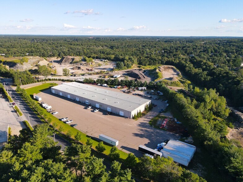 More Photos Of 215 Plain St, North Attleboro Warehouse For Lease