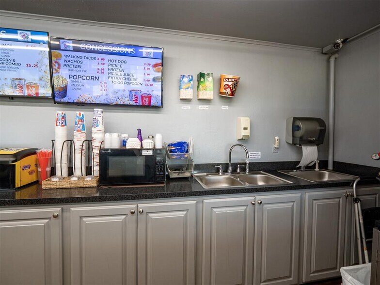 More Photos Of 1110 Stothers Ave, Seminole Theater Concert Hall For Sale