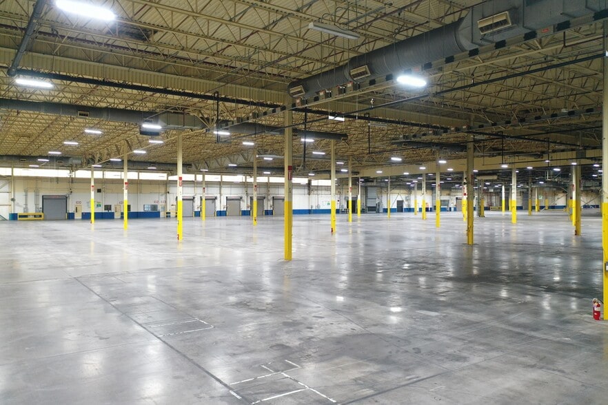 More Photos Of 2121 Holston Bend Dr, Mascot Manufacturing For Lease