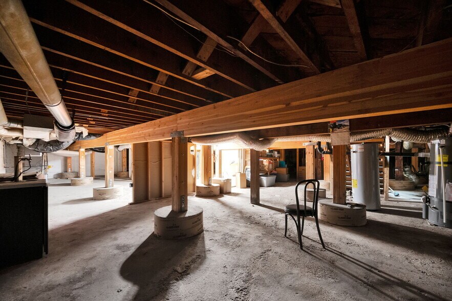 More Photos Of 8979 W Magna Main St, Magna Restaurant For Sale