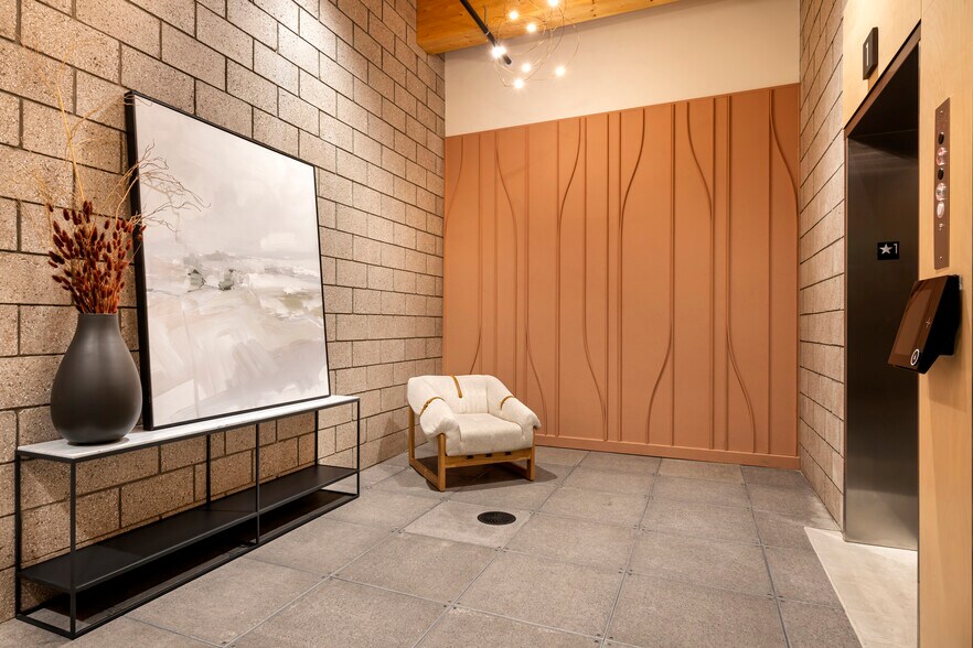 More Photos Of 433 S Farmer Ave, Tempe Office For Lease