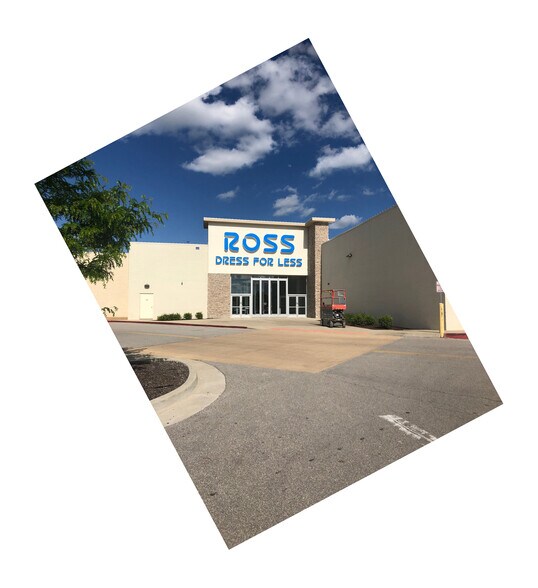 More Photos Of 3600 Country Club Dr, Jefferson City Unknown For Lease