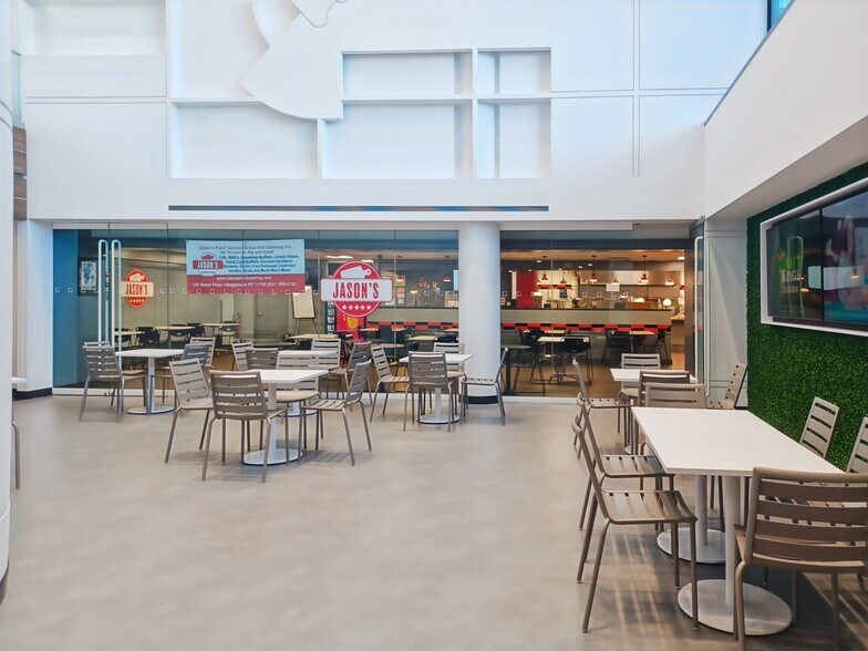 More Photos Of 150 Motor Pkwy, Hauppauge Coworking Space
