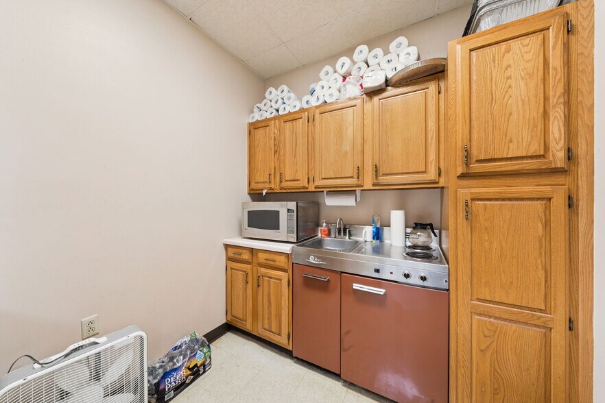 More Photos Of 263 Armbrust Road rd, Greensburg Warehouse For Sale
