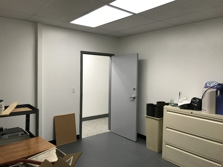 More Photos Of 24 Denby Rd, Allston Research And Development For Lease