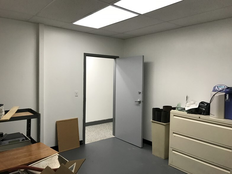 More Photos Of 24 Denby Rd, Allston Research And Development For Lease