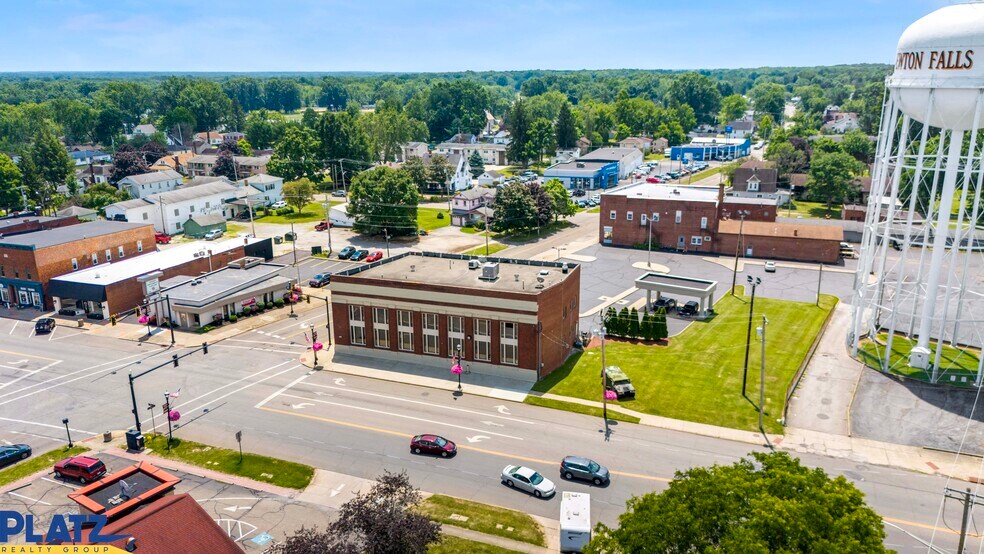 More Photos Of 20 S Canal St, Newton Falls Bank For Lease