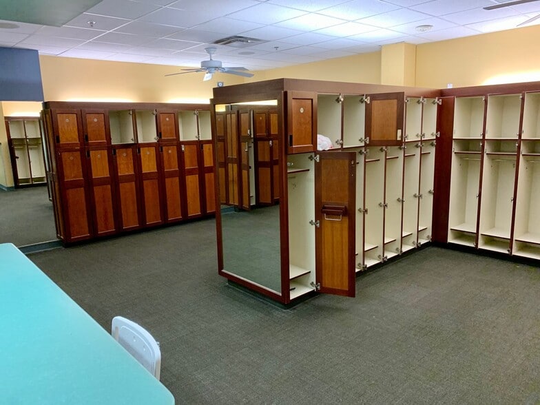 More Photos Of 214 E Travis St, San Antonio Apartments For Lease