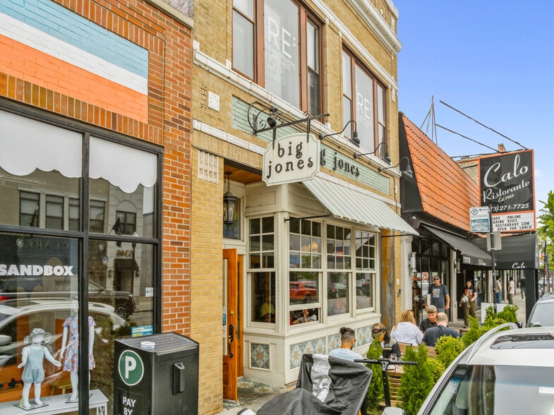 More Photos Of , Chicago General Retail For Sale