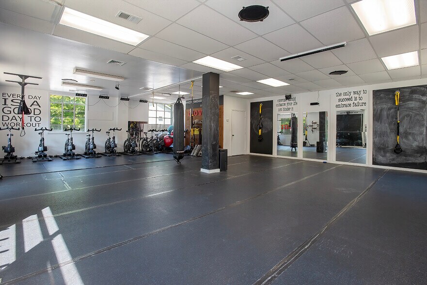 More Photos Of 102 NJ-94 Hwy, Blairstown General Retail For Sale