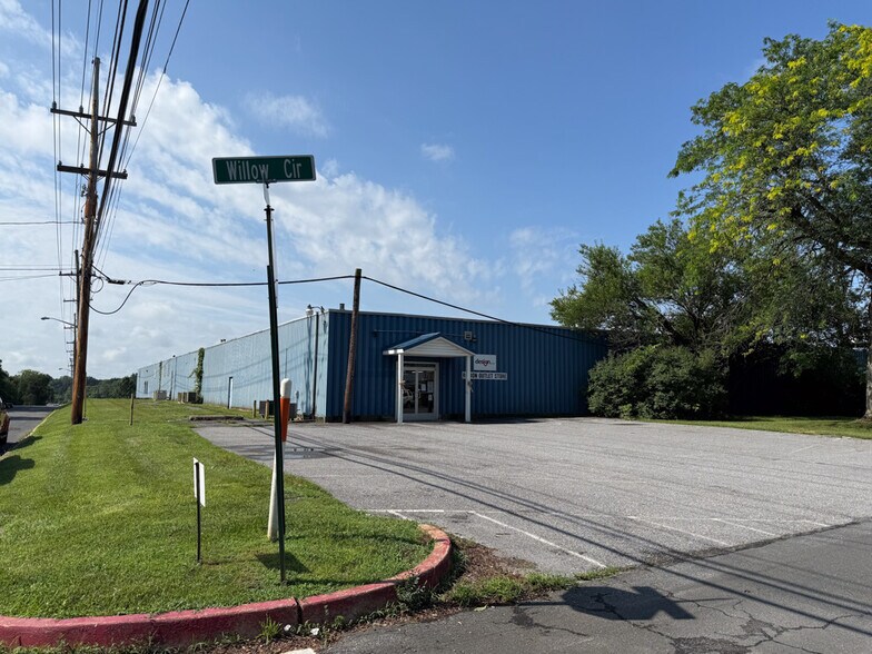 More Photos Of 857 Willow Cir, Hagerstown Distribution For Sale