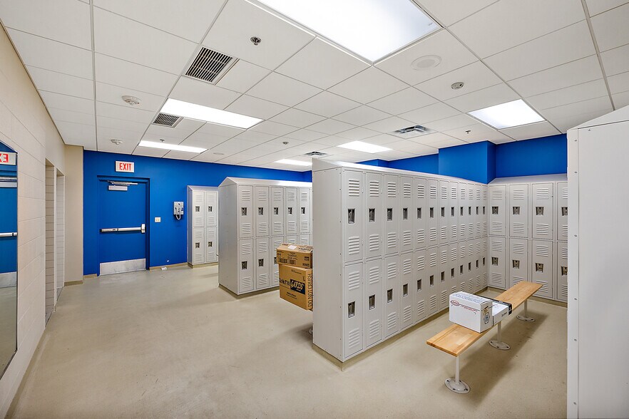 More Photos Of 1870 Building, Midland Distribution For Sale