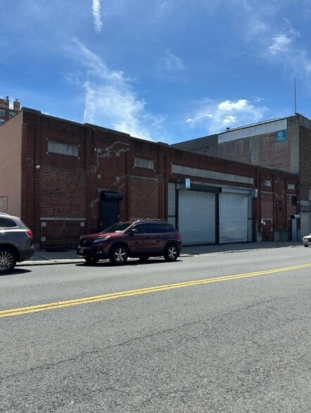More Photos Of 156-158 Ludlow St, Yonkers Warehouse For Lease