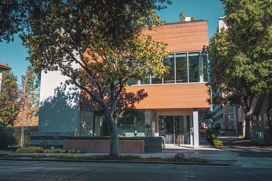 More Photos Of 524 Hamilton Ave, Palo Alto Office For Lease