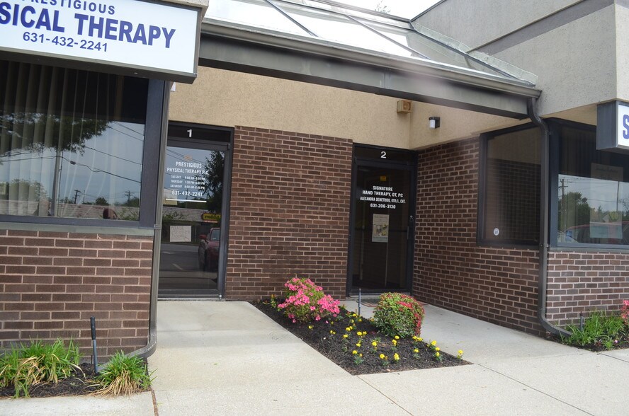 More Photos Of 1555 Sunrise Hwy, Bay Shore Office For Lease