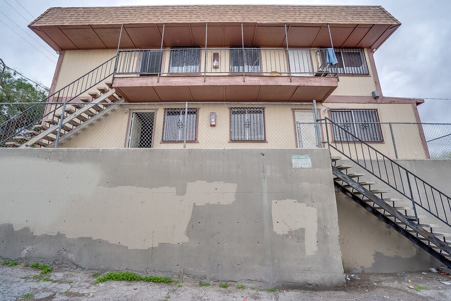 More Photos Of 1400 E Mesquite Ave, Las Vegas Apartments For Sale