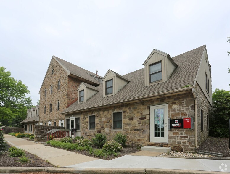 Primary Photo Of 2 Village Rd, Horsham Township Office For Lease