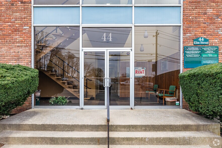 More Photos Of 44 Elm St, Huntington Office For Sale