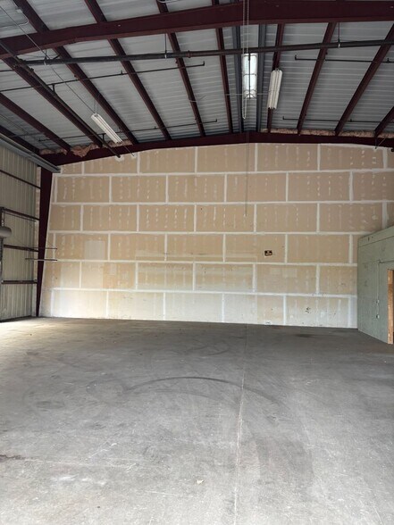 More Photos Of 2131 Delaware Ave, Santa Cruz Manufacturing For Lease