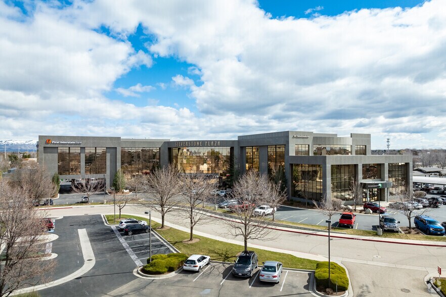 More Photos Of 3405 E Overland Rd, Meridian Office For Lease