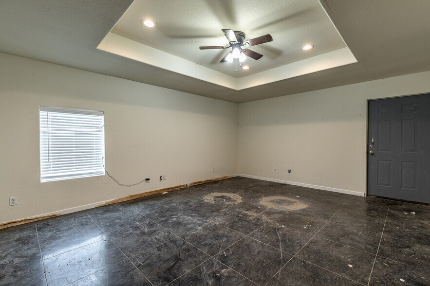 More Photos Of 118 Monroe St., Itasca Office For Lease