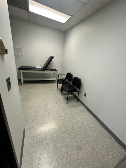 More Photos Of 2 Lincoln Hwy, Edison Medical For Sale