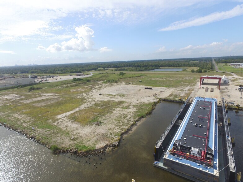 More Photos Of 5850 Procter, Port Arthur Land For Lease