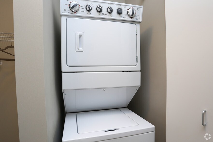 More Photos Of 123 N Desplaines St, Chicago Apartments For Lease