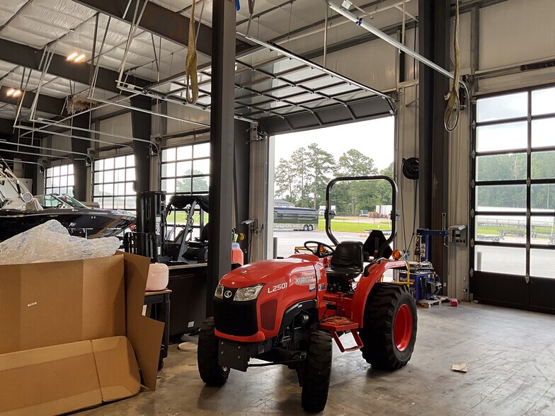 More Photos Of 804 Harmony Rd, Eatonton Showroom For Sale
