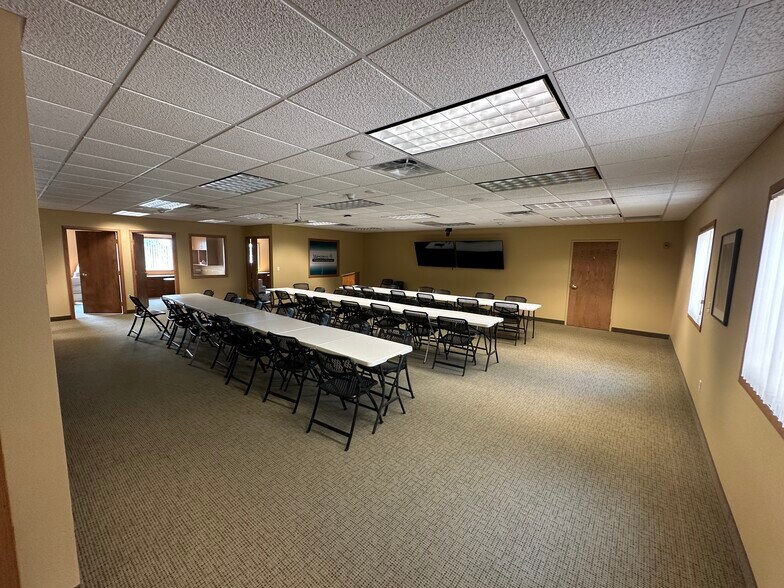 More Photos Of 503 US-2, Devils Lake Office For Sale