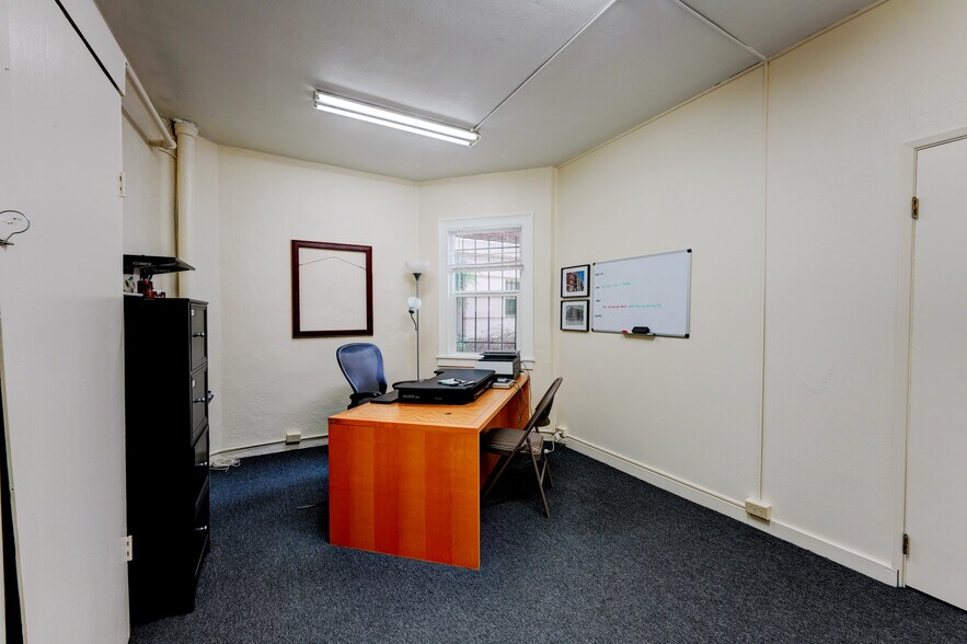 More Photos Of 1429 SW 14th Ave, Portland Apartments For Sale